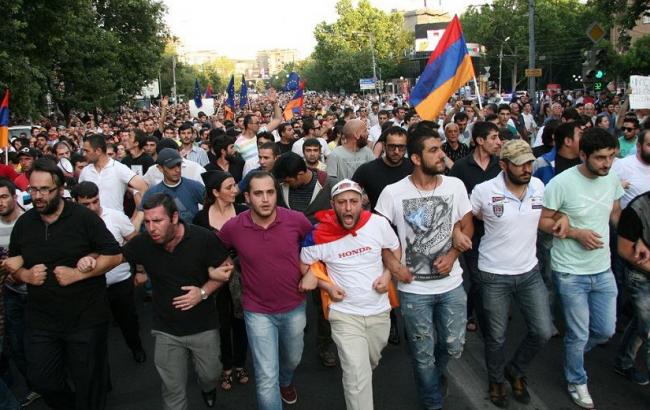В центре Еревана граждане собираются на новую акцию протеста