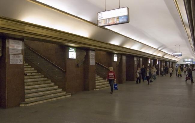 У Києві закрили станцію метро "Театральна" через повідомлення про мінування