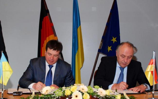 Україна і Німеччина підписали угоду про кредит на 500 млн євро для відновлення Донбасу