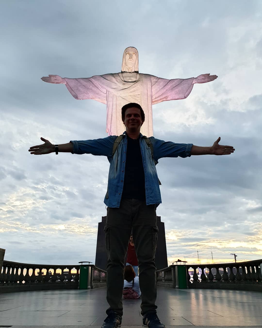 &quot;Світ навиворіт&quot;: Комарів буде готувати черв'яків і стане &quot;копом&quot; в Бразилії