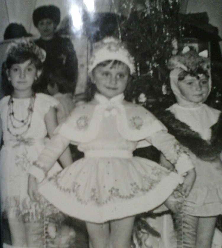 Могилевська, Ребрик, Тарабарова, DZIDZIO та інші розповіли, ким були на новорічних ранках (фото)