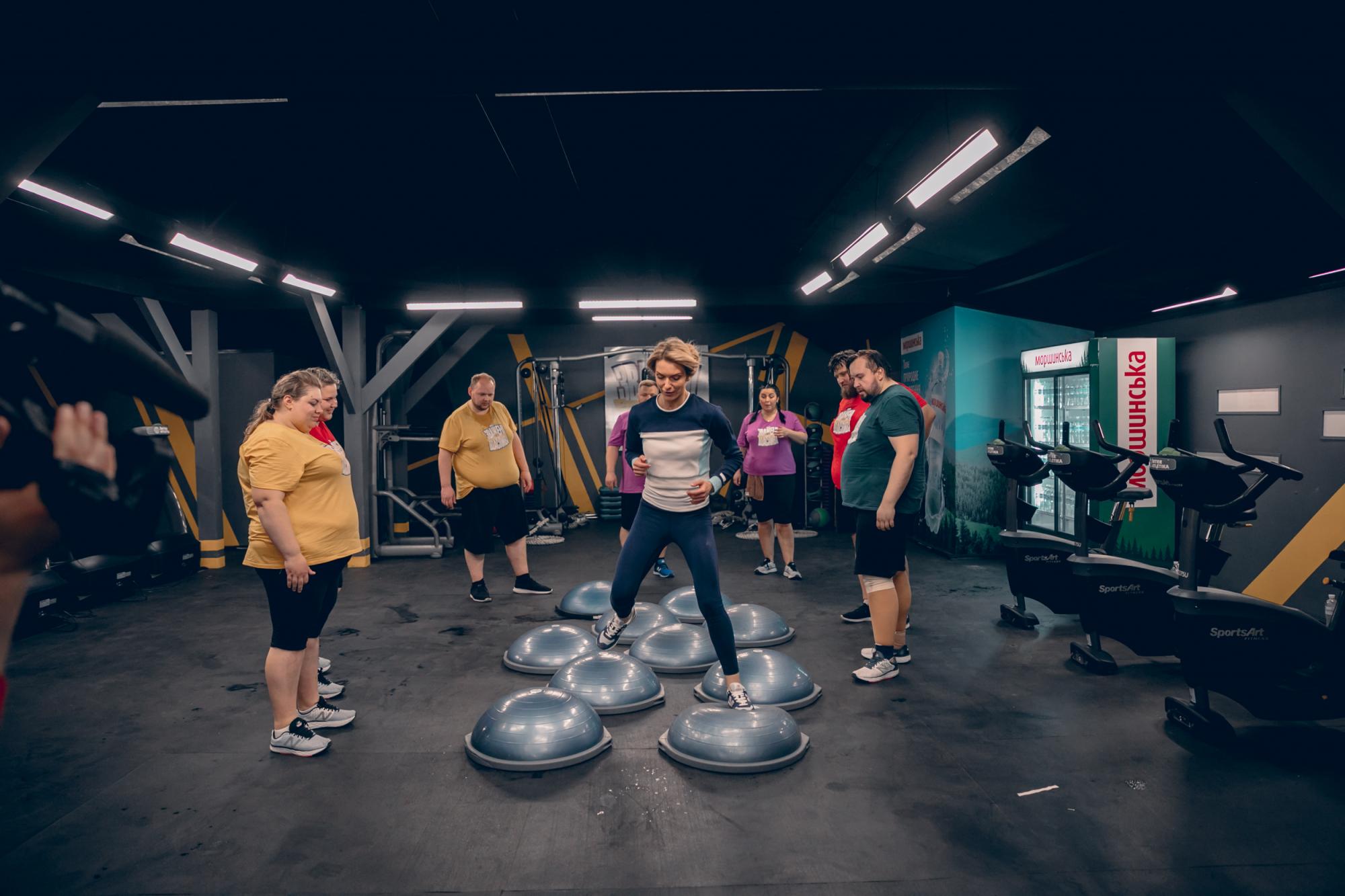 Зважені та щасливі 9 сезон: женские бои в грязи