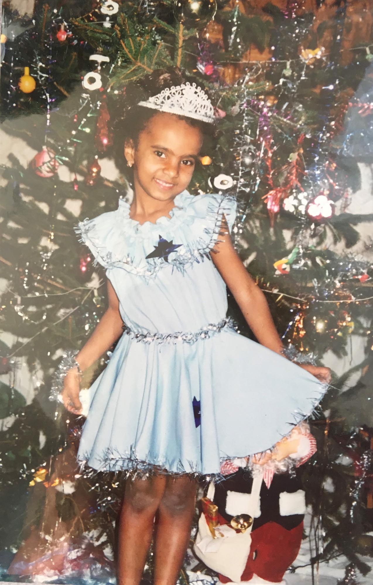 Понизили до Сніжинки: Олена Кравець та актриси "Жіночого Кварталу" показали, кого грали в дитинстві (унікальні фото)