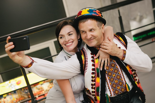 "Осадча благословила": екс-"ВІА гра" прокоментувала роман з Горбуновим на знімальному майданчику