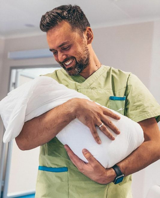 Тімур Мірошниченко розсекретив дату хрестин новонародженого сина