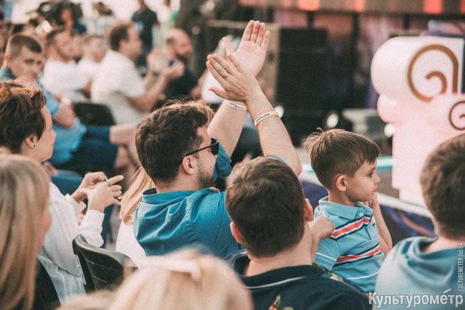 Зеленський вперше вийшов у світ з сином: з'явилися нові фото з &quot;Ліги сміху&quot;