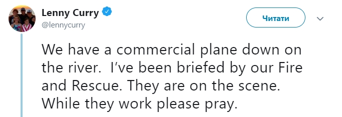 У США Boening з понад сотнею пасажирів впав у річку