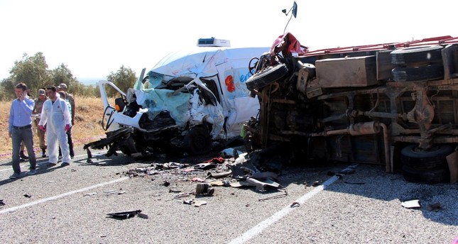 У Туреччині зіткнулися трактор і мікроавтобус, є загиблі
