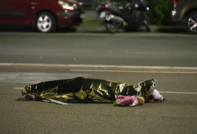 Теракт в Ницце: подробности трагедии во Франции 1