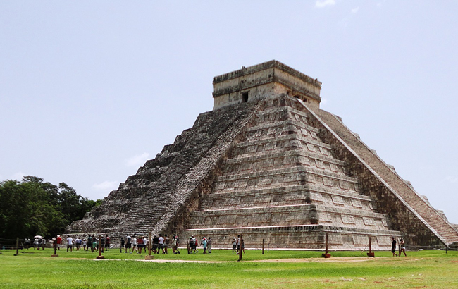 Названы самые зависимые от туризма города мира