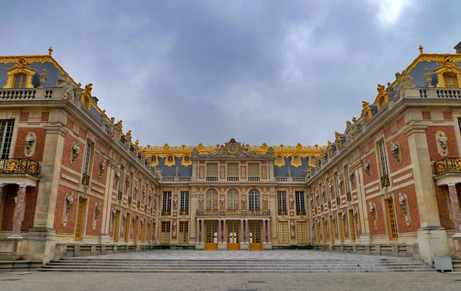 Названі найпопулярніші визначні пам'ятки світу