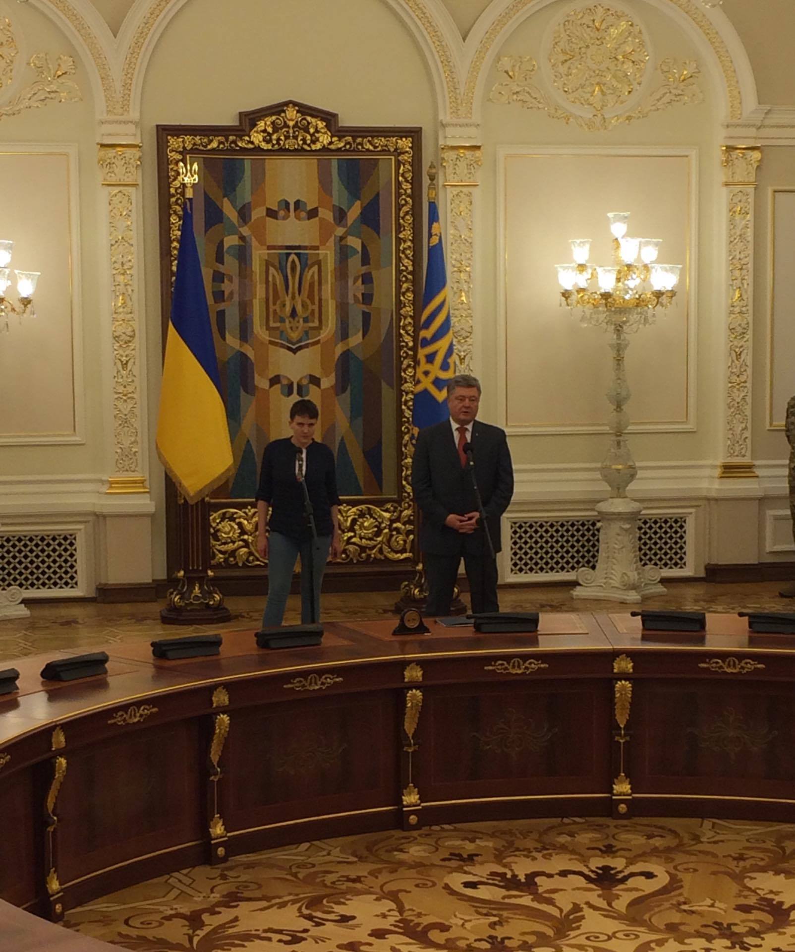 Савченко побажала росіянам встати з колін