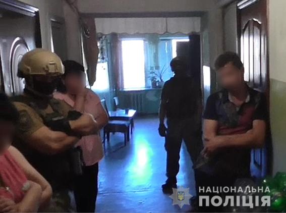 У Києві затримали підозрюваного у пораненні поліцейського в Конотопі