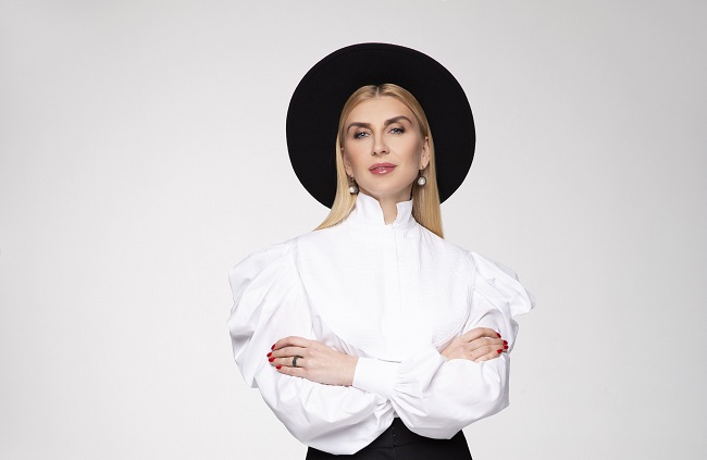 Які окуляри будуть модні навесні: топ-5 моделей