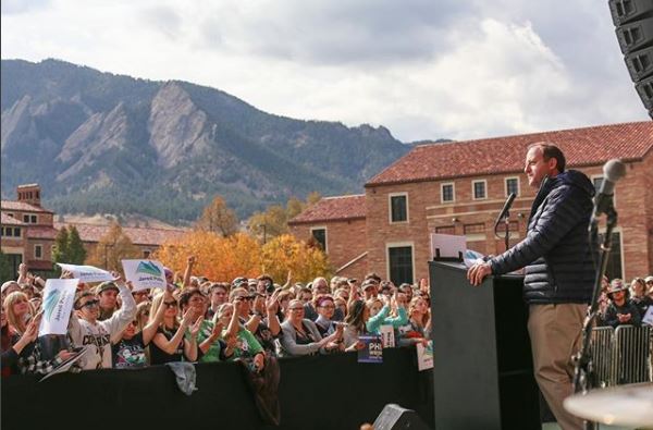 Губернаторами двух американских штатов стали потомки мигрантов из Украины