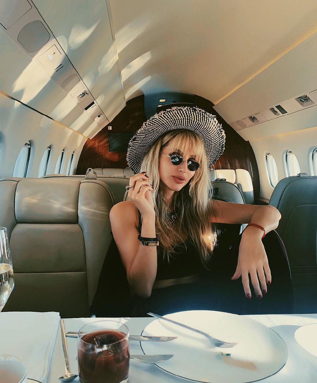 Под кайфом? Внешний вид Лободы вызывает серьезные подозрения