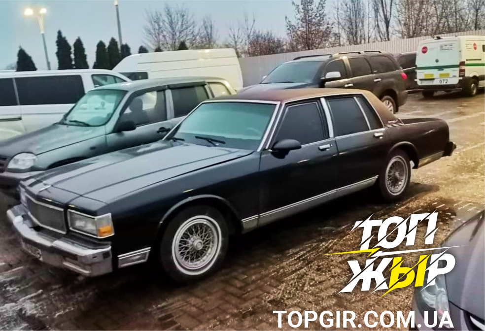 У Києві помітили ексклюзивне броньоване авто першого олігарха України (фото)