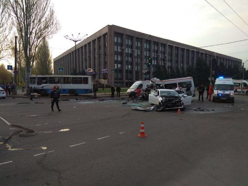 ДТП у Кривому Розі: число постраждалих зросло до 21