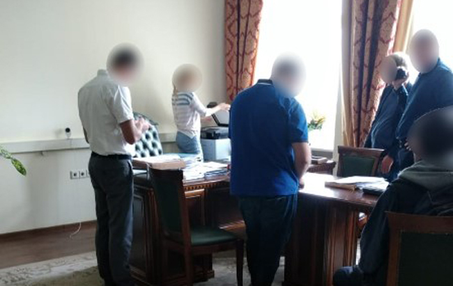 В ГБР рассказали подробности обысков в Фискальной службе