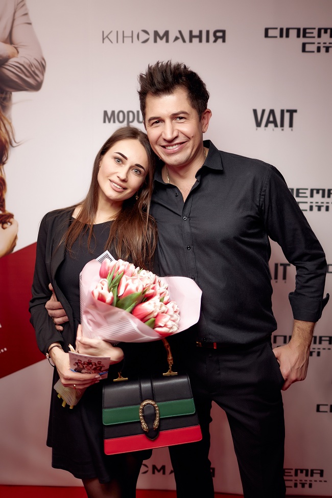 Каминская, Ступка, Мишина и другие звездные гости на гала-премьере взрослой комедии "Голая правда"