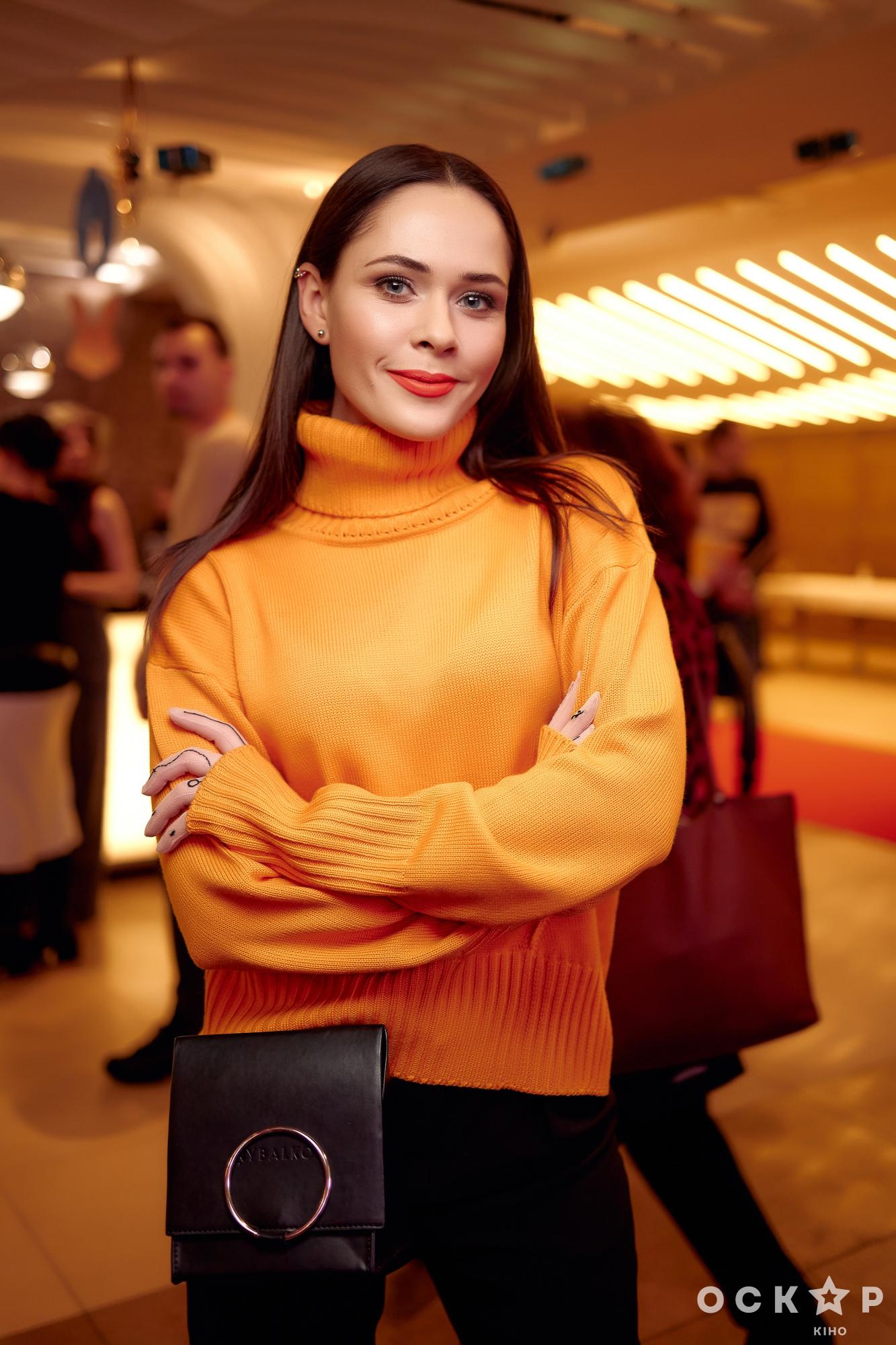 Юлія Саніна, Ірма Вітовська, Лілія Пустовіт та інші зірки на гала-прем'єрі фільму "Віддана"