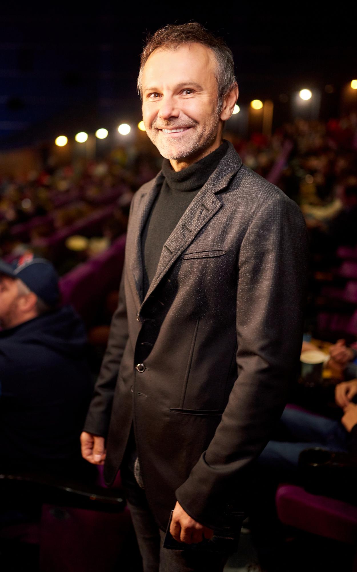 Українські зірки гадають, хто такий Захар Беркут, і давно не тримали гроші в руках (відео)