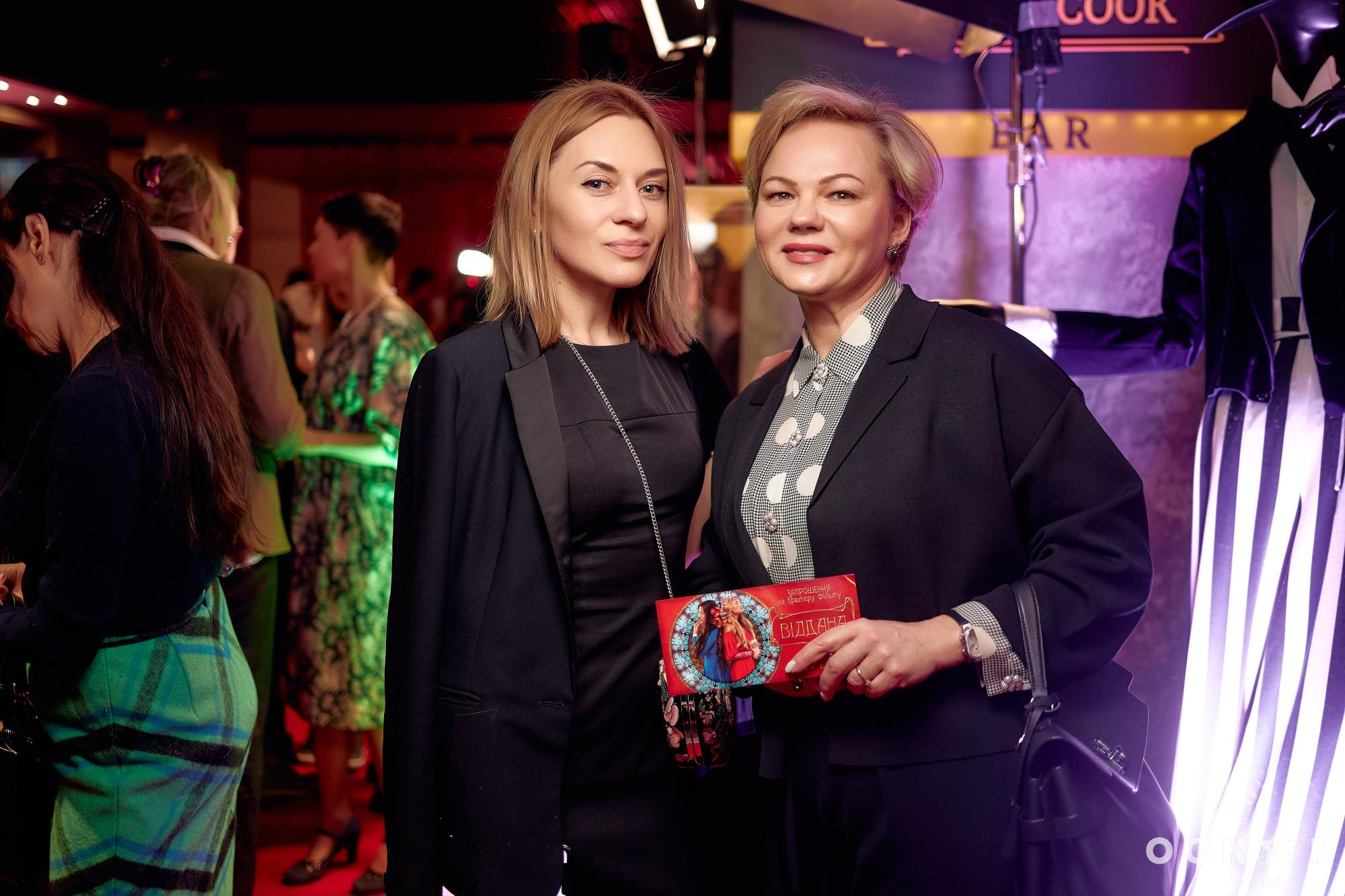 Юлія Саніна, Ірма Вітовська, Лілія Пустовіт та інші зірки на гала-прем'єрі фільму "Віддана"