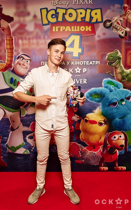 Історія іграшок 4: зіркові гості прем'єри анімаційного пригоди (фото)