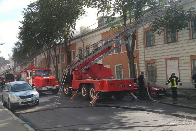 В Харькове горит Инженерно-педагогическая академия