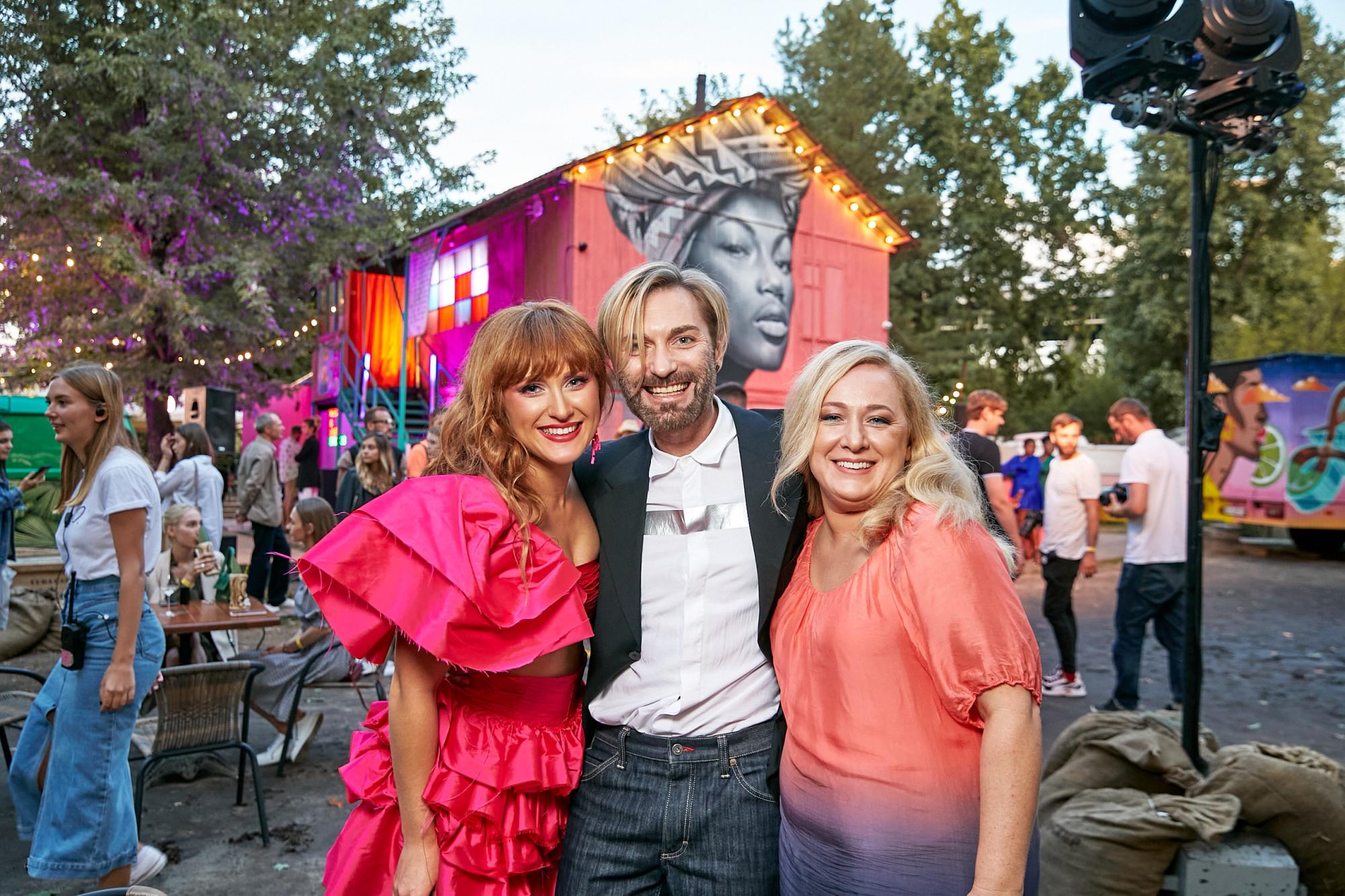 Скрипка, Холоденко і учасники Танців з зірками запалили на кубинській вечірці від Marietta