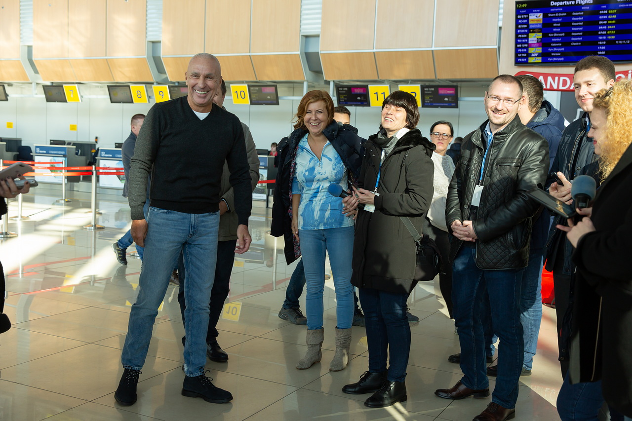 Ярославський: замість розмов про новий аеропорт у Дніпрі можна було вже рік його будувати