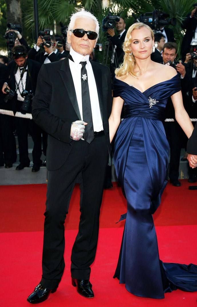 Звездный кутюрье: знаменитости в культовых нарядах от Карла Лагерфельда