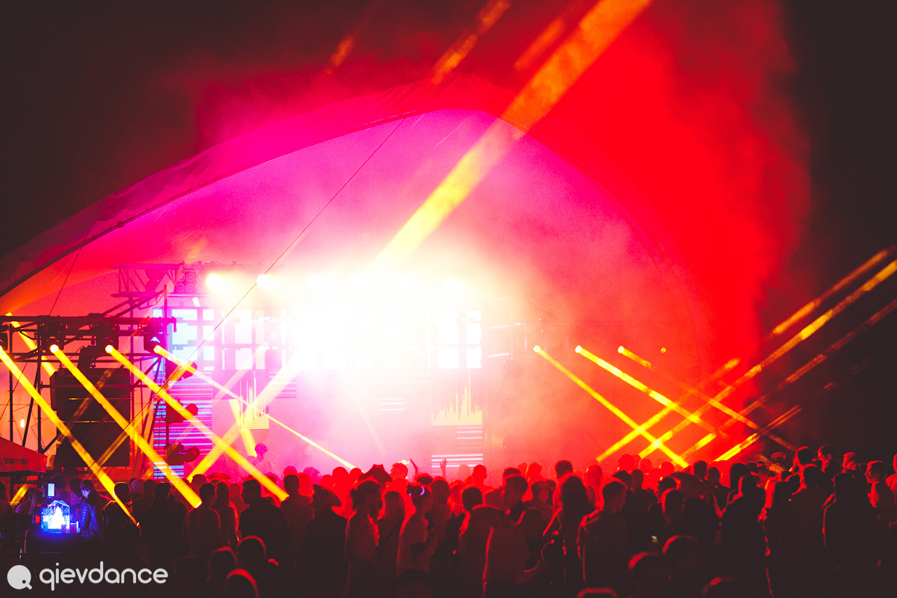 OSTROV 2019: історія фестиваля від Андрія Журавля