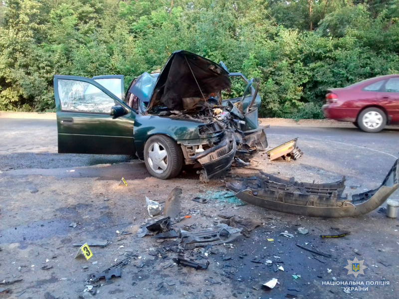 На Буковине в результате тройного ДТП один человек погиб, еще 7 пострадали