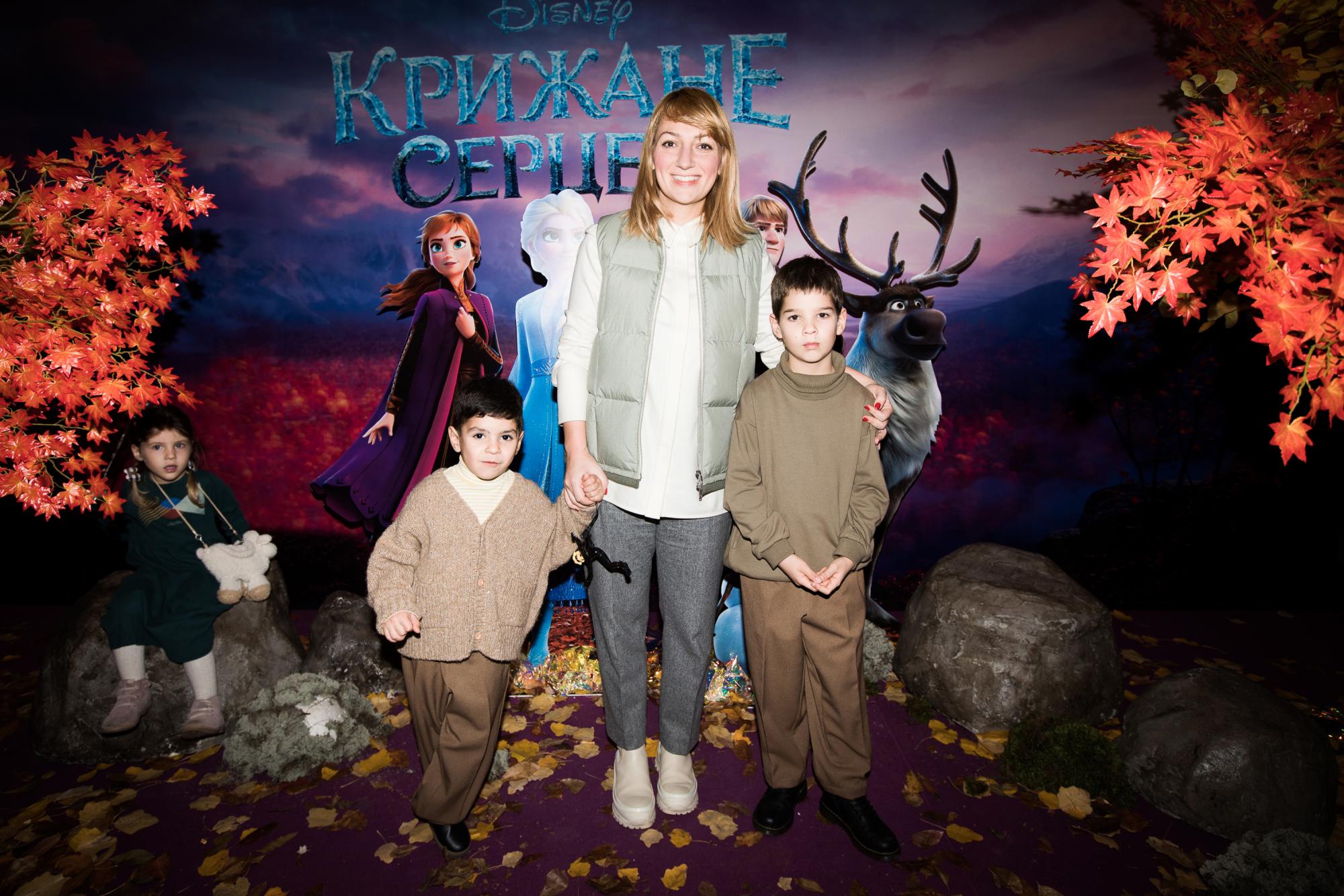 Санта Дімопулос, Анатоліч, Мирослава Ульяніна на прем'єрі мультфільму "Крижане серце 2" в Києві