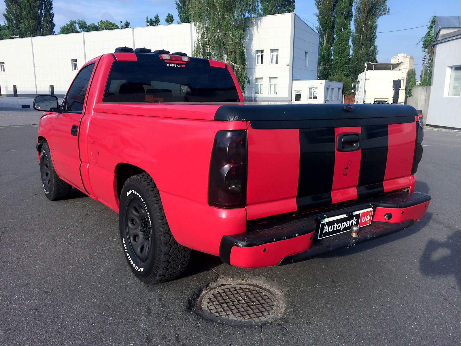 В Україні продають авто, на якому їздив Зеленський