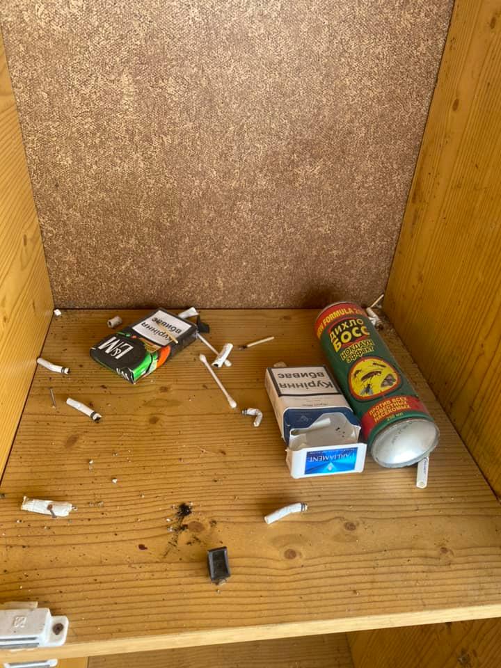 Пиво, сигареты и дихлофос: в сети показали детский оздоровительный лагерь в Одессе (фото)