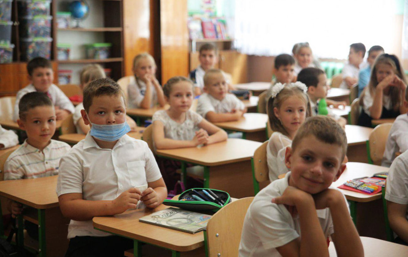 Назад у школу. Чи зможуть діти в Україні навчатися, як до карантину