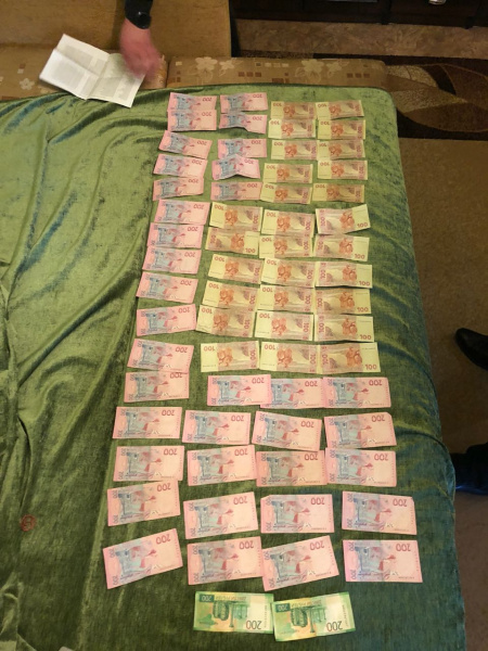 У Харківській області двоє посадовців-прикордонників вимагали хабар від азербайджанця