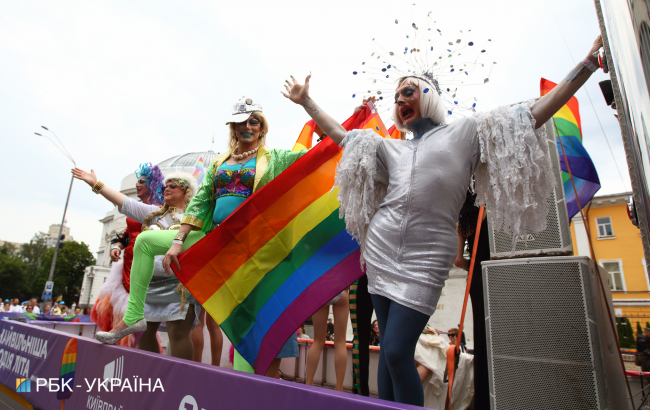 "Наша традиция – это свобода": как в Киеве прошел Марш равенства (фоторепортаж)