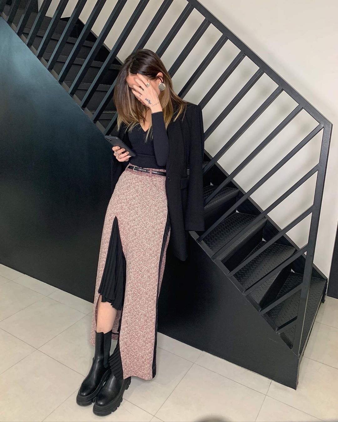 Стильна Надя Дорофєєва підкинула шанувальникам модну задачку