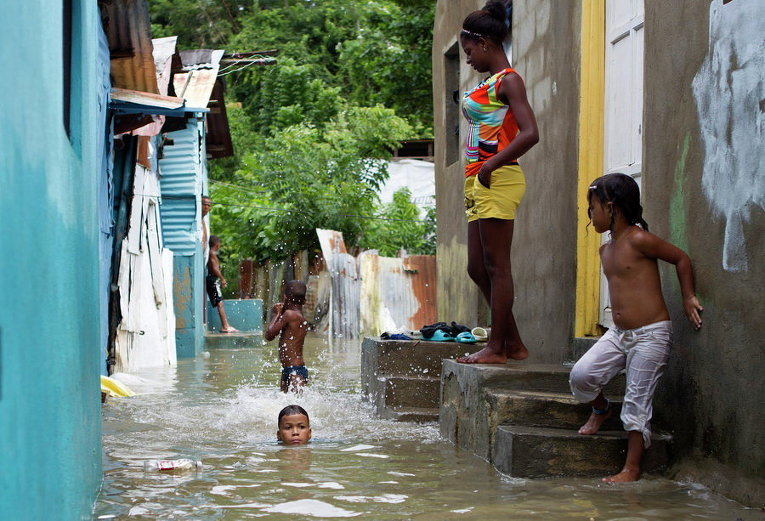 Ураган Мэтью: тысяча погибших, эпидемия холеры, миллионы эвакуированных