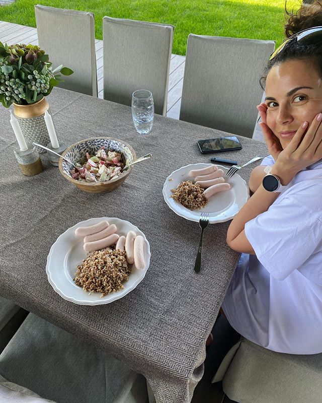 Потап и Каменских вызвали ажиотаж своим воскресным обедом и дачными буднями