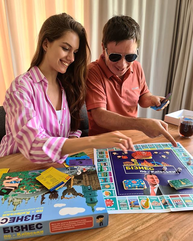 Купив футбольний клуб: Дмитро Комаров з дружиною похвалився сімейним &quot;бізнесом&quot;