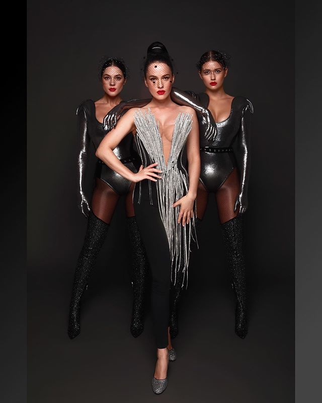 Розкішна Даша Астаф'єва без білизни показала своїх &quot;бойових подруг&quot;