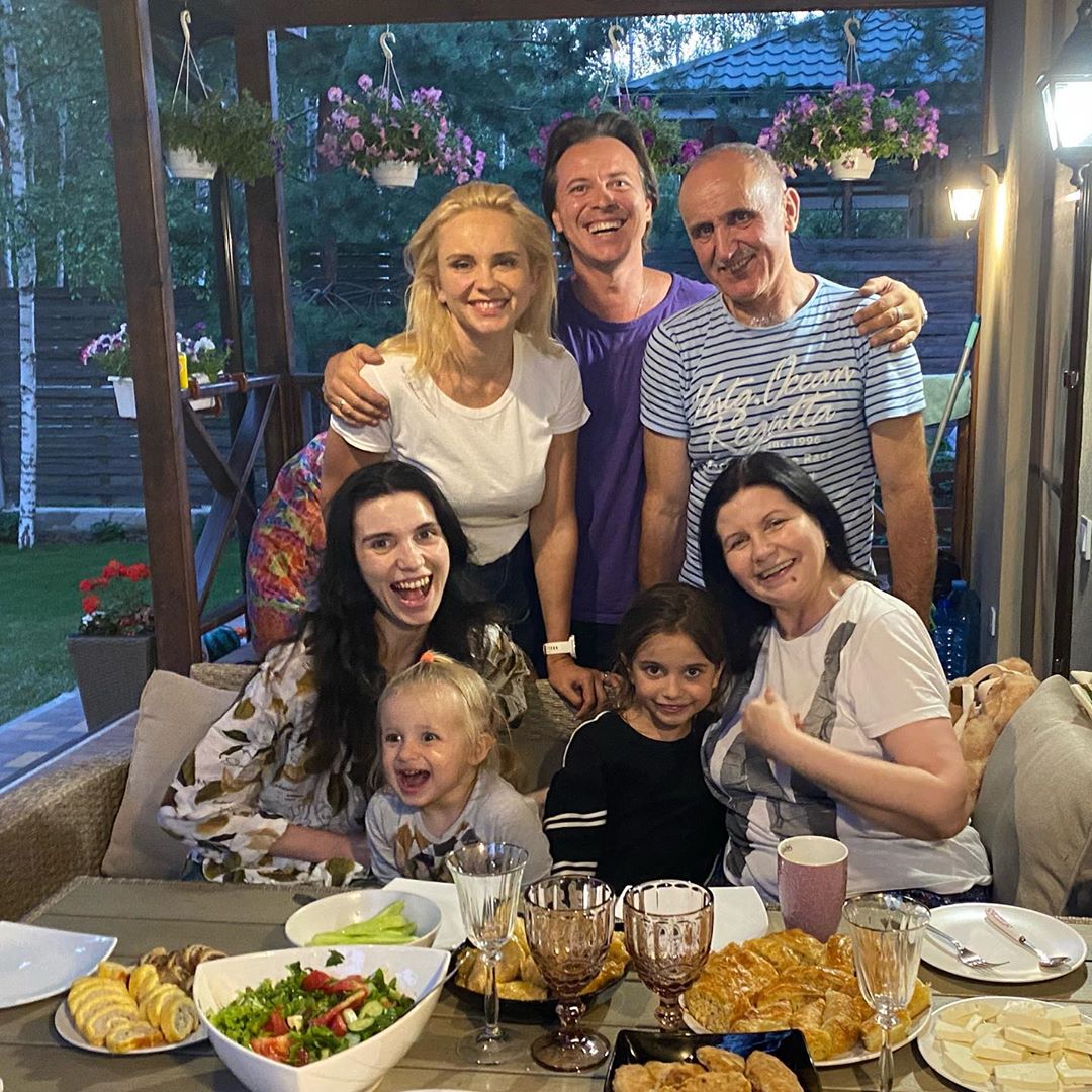 Нарешті зустрілися: Лілія Ребрик зачарувала душевним кадром своєї великої родини