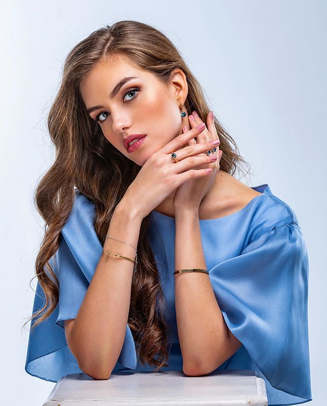 Може добути сам: дружина Дмитра Комарова розповіла про незвичайні подарунки від чоловіка