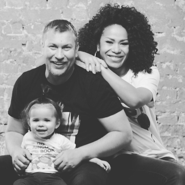 Гайтана вразила українців сімейним знімком