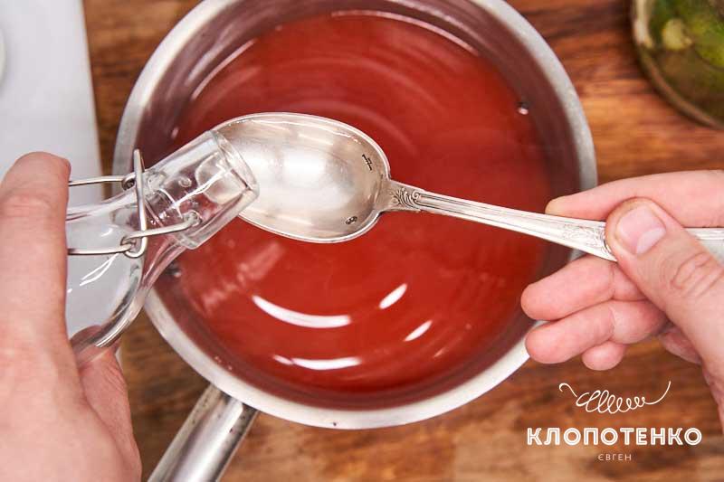 Клопотенко раскрыл секрет идеальных огурцов с кетчупом чили: вкус &quot;взорвет&quot; ваши рецепторы!