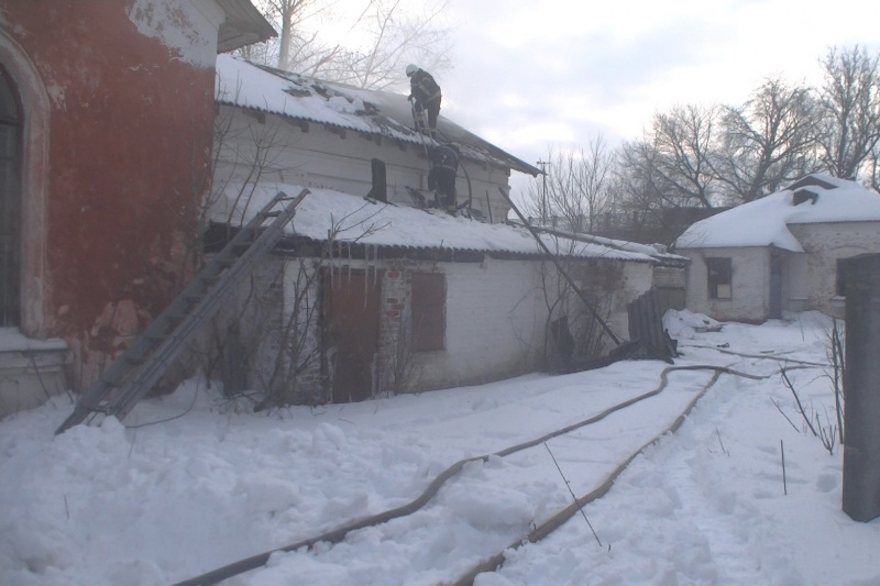 У Харкові на пожежі в нежитловій будівлі загинуло 2 людини